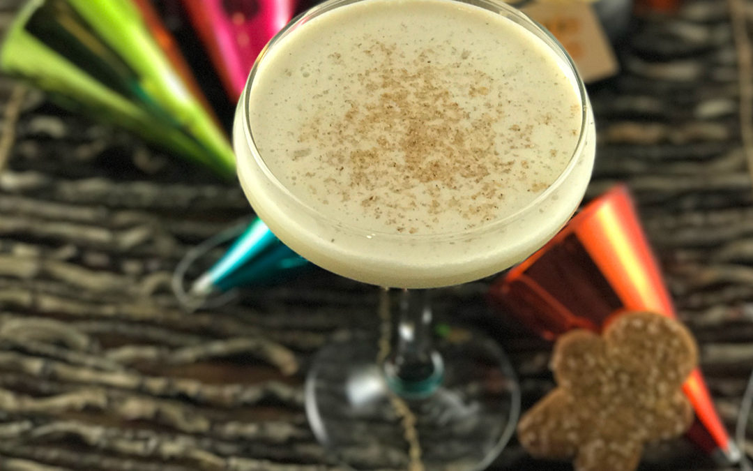 Quick Eggnog Cocktail Recipe – Make in 5 Minutes + Vegan Variation